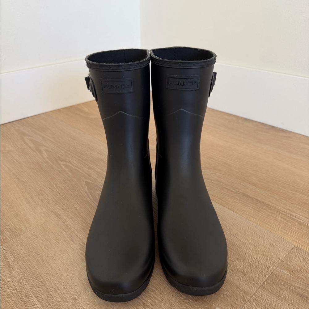 Hunter Matte Black Refined Short Rainboots